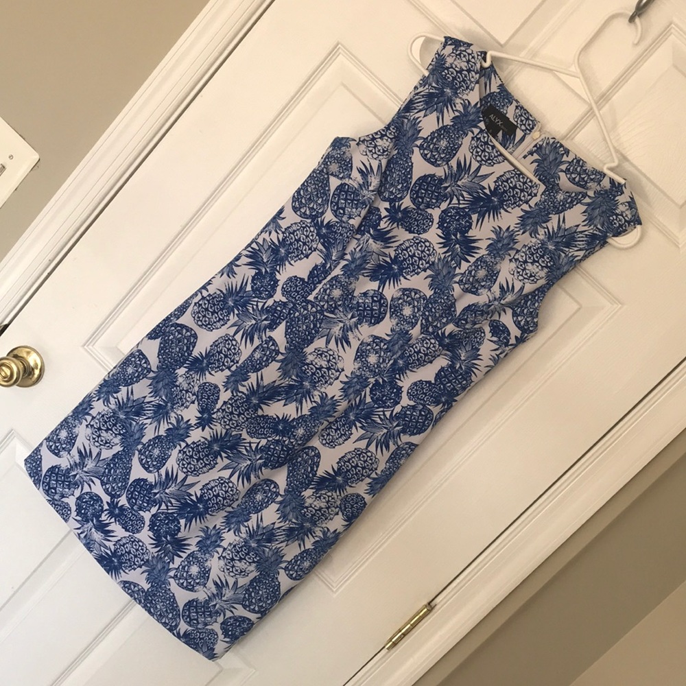 Sheath dress